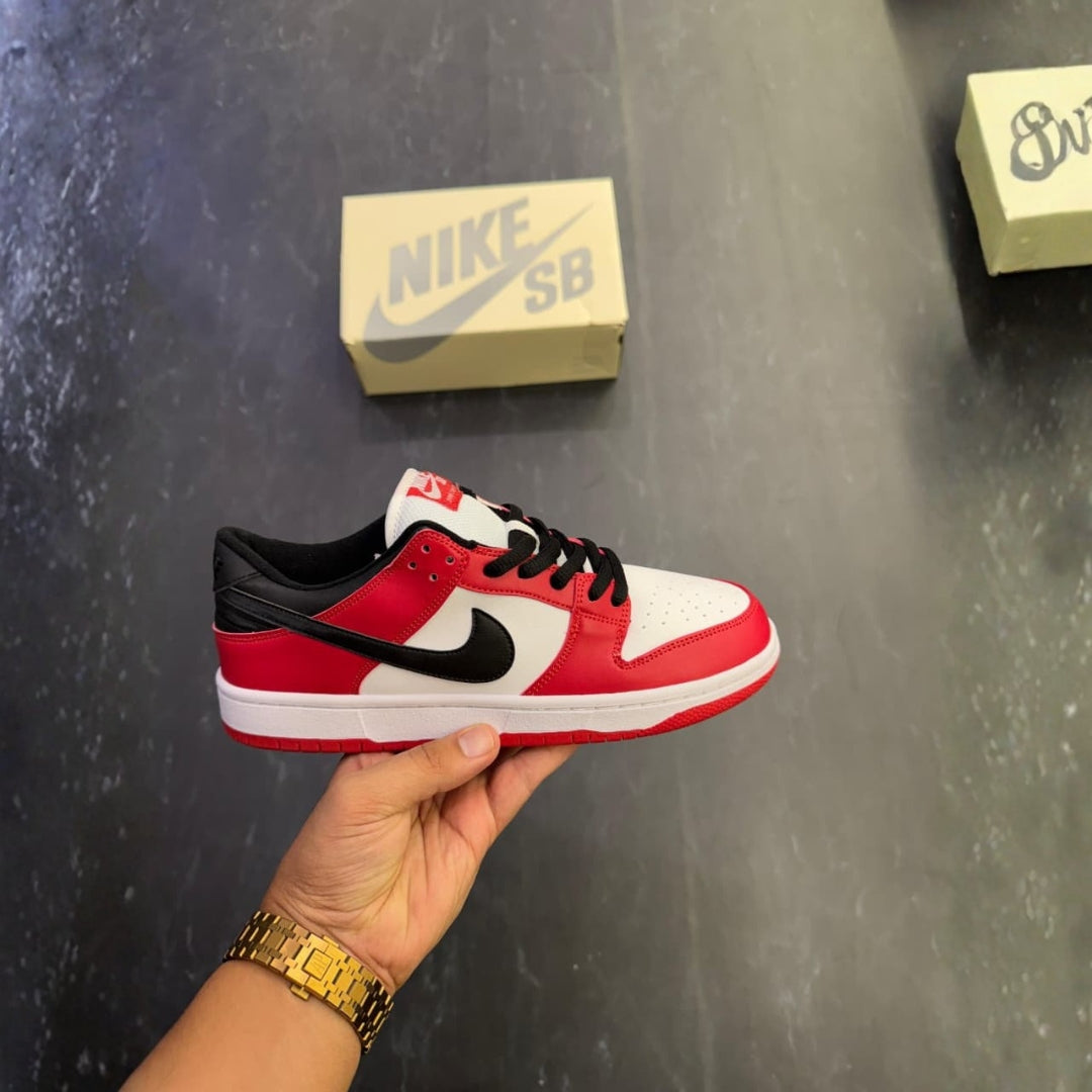 Nike SB Dunk Low Pro Chicago