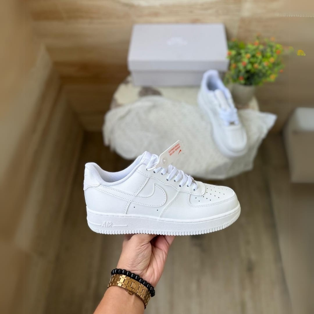 Nike Air Force 1 Low '07 White
