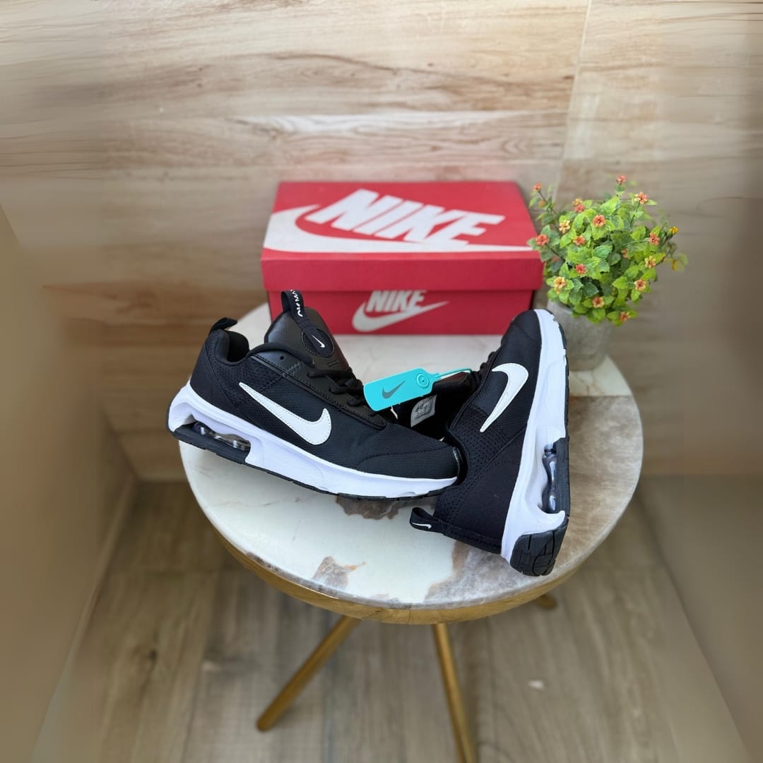 Nike Air Max Intrlk Elite