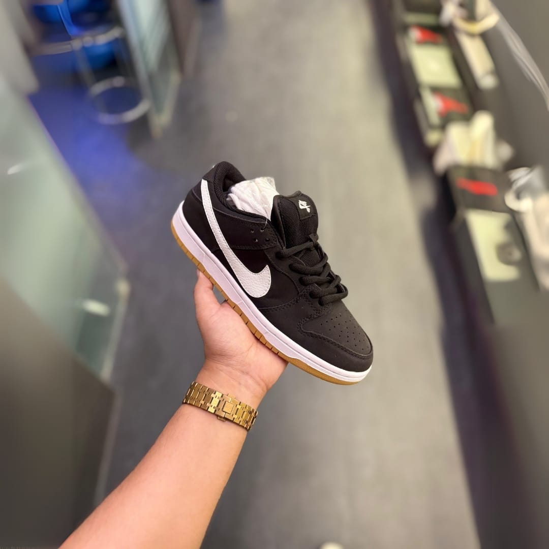 Nike SB Dunk Low Pro Black Gum
