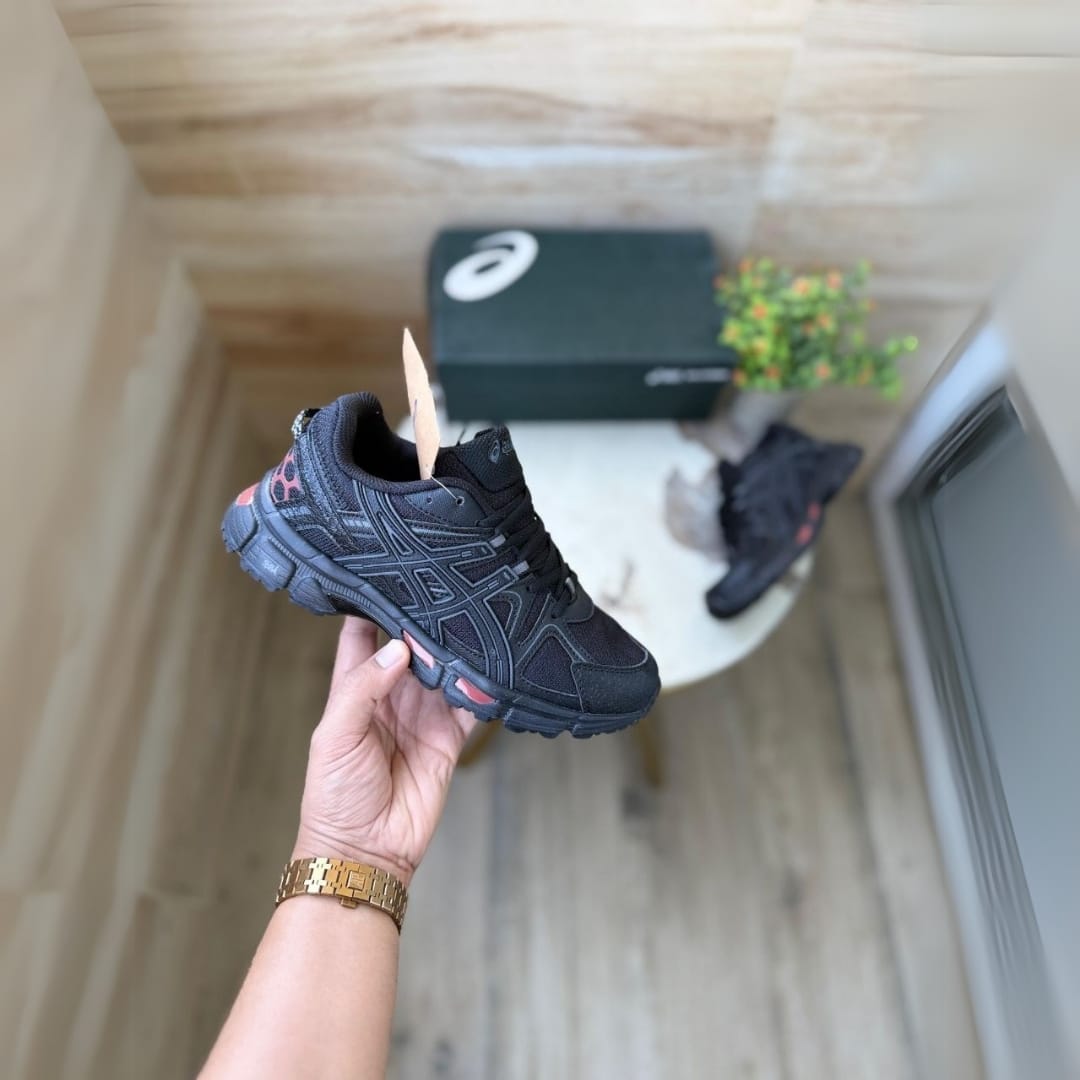 Asics Kahana GEL 8 Black